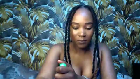 Snapshot of slimy_baiby chatting on October 7, 8:39 pm slimy_baiby online show from October 7, 8:39 pm