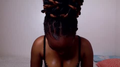 Snapshot of slimy_baiby chatting on December 3, 6:21 am slimy_baiby online show from December 3, 6:21 am