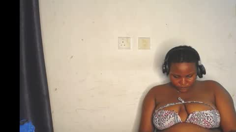 Snapshot of slimy_cunt chatting on November 25, 9:15 pm Jemila online show from November 25, 9:15 pm