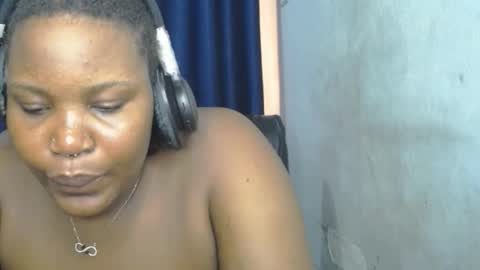 Snapshot of slimy_cunt chatting on December 1, 7:19 pm Jemila online show from December 1, 7:19 pm