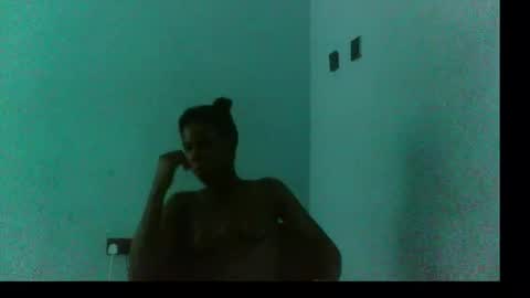 Snapshot of slimzyxdoll chatting on September 21, 3:24 pm slimzyxdoll online show from September 21, 3:24 pm