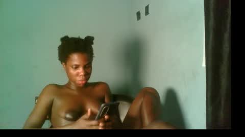 Snapshot of slimzyxdoll chatting on September 24, 5:27 pm slimzyxdoll online show from September 24, 5:27 pm