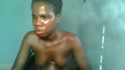 Snapshot of slimzyxdoll chatting on October 4, 4:27 pm slimzyxdoll online show from October 4, 4:27 pm