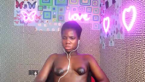 Snapshot of slimzyxdoll chatting on October 29, 11:23 am slimzyxdoll online show from October 29, 11:23 am