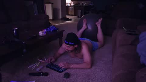 slip_inslide online show from May 18, 4:07 am