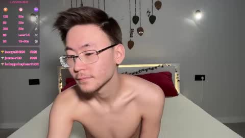 Lola and Li -  online show from February 27, 2:33 am