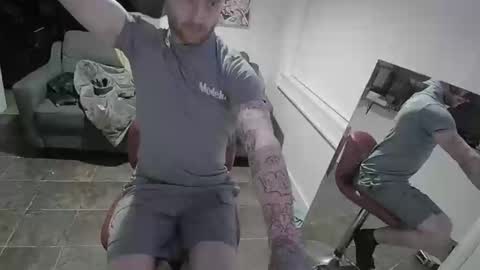 Snapshot of slomoblendz chatting on March 12, 1:51 pm slomoblendz online show from March 12, 1:51 pm