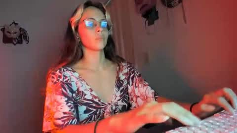 slone03 online show from November 14, 1:15 am