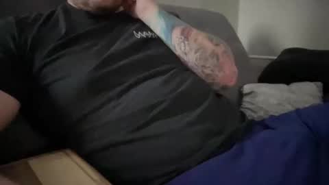 Snapshot of slovakman69 chatting on December 28, 7:54 pm just chillin online show from December 28, 7:54 pm