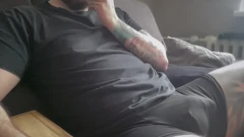 Snapshot of slovakman69 chatting on October 30, 10:38 am just chillin online show from October 30, 10:38 am