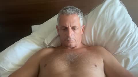 slowgoesit online show from June 23, 11:36 pm