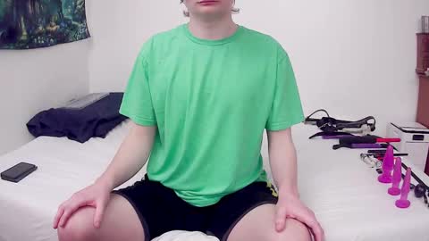 Little Slut online show from September 30, 2:55 pm