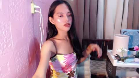 Snapshot of slut_kisses69 chatting on July 22, 1:52 am DONT FORGET TO FOLLOW AND THUMPS UP ME Im Jess online show from July 22, 1:52 am