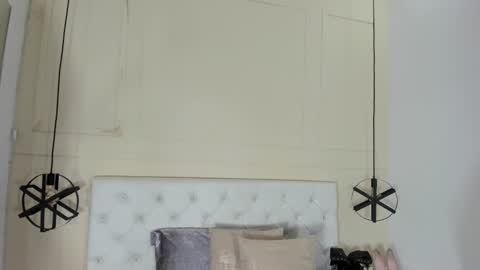 Luna online show from December 30, 5:23 pm