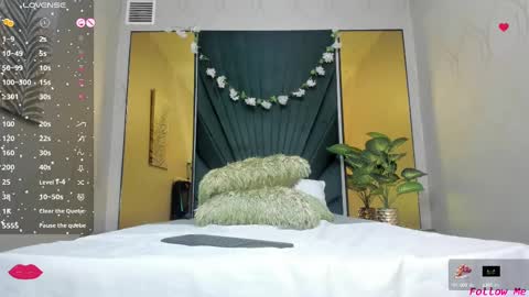 Paola  online show from February 16, 5:37 am