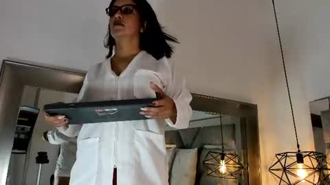 slut_milf_ online show from June 24, 12:48 pm