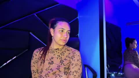 slutbigass_ online show from February 21, 6:14 am