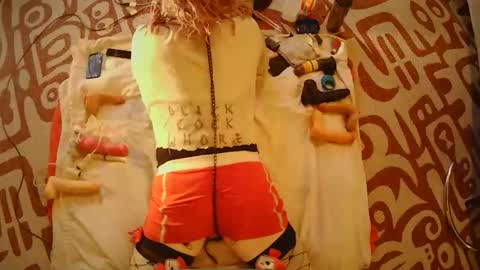 Snapshot of slutgurl_pdx chatting on March 1, 12:45 am slutgurl_pdx online show from March 1, 12:45 am