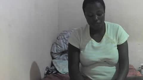 Snapshot of slutmeoutbb chatting on February 15, 6:12 pm slutmeoutbb online show from February 15, 6:12 pm