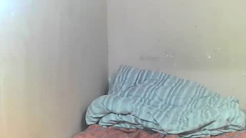 Snapshot of slutmeoutbb chatting on February 16, 9:26 am slutmeoutbb online show from February 16, 9:26 am