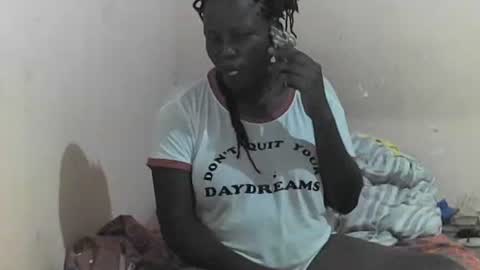 Snapshot of slutmeoutbb chatting on February 18, 6:15 pm slutmeoutbb online show from February 18, 6:15 pm