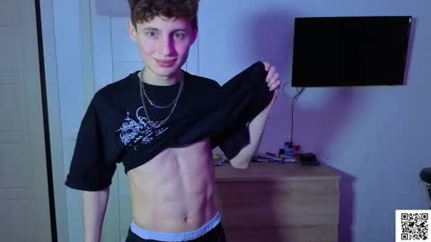 Snapshot of sluttsavage chatting on March 25, 4:18 am sluttsavage online show from March 25, 4:18 am