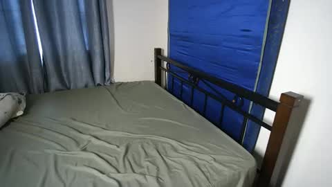 slutty_baddie online show from October 7, 5:48 am