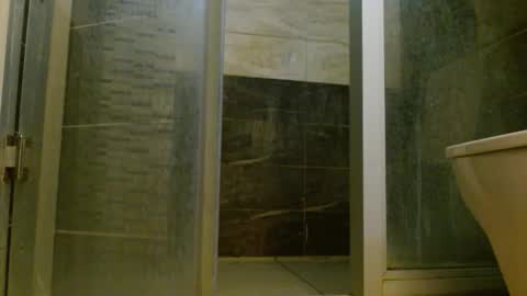 Snapshot of slutty_charmz chatting on March 16, 6:01 pm Bree online show from March 16, 6:01 pm