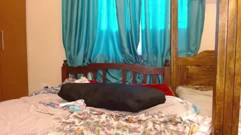 Snapshot of slutty_charmz chatting on March 24, 2:33 pm Bree online show from March 24, 2:33 pm