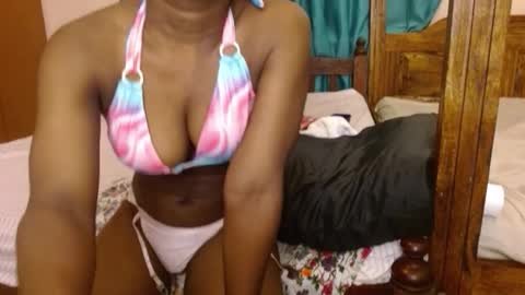 Snapshot of slutty_charmz chatting on March 25, 2:39 am Bree online show from March 25, 2:39 am