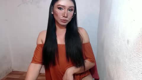 Snapshot of slutty_classyxx chatting on March 13, 4:46 pm Lovie online show from March 13, 4:46 pm