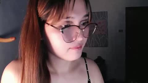 slutty_hannaxx online show from March 1, 7:49 pm