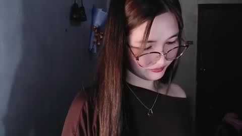 slutty_hannaxx online show from April 22, 2:36 am