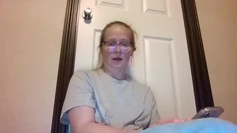 Slutty redhead3 online show from October 19, 12:11 am