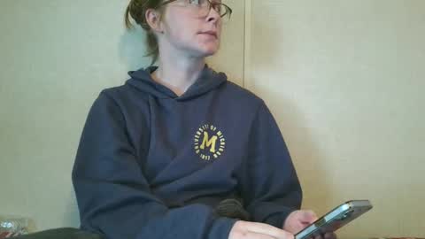 Slutty redhead3 online show from October 22, 4:18 pm