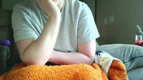 Slutty redhead3 online show from June 15, 11:51 pm
