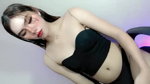 slutty_rose69 online show from May 21, 12:12 pm