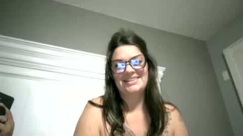 Snapshot of sluttycouple840 chatting on January 13, 6:29 am sluttycouple840 online show from January 13, 6:29 am