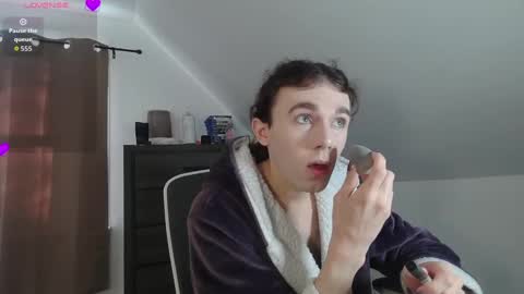 Natsu online show from November 19, 7:03 pm