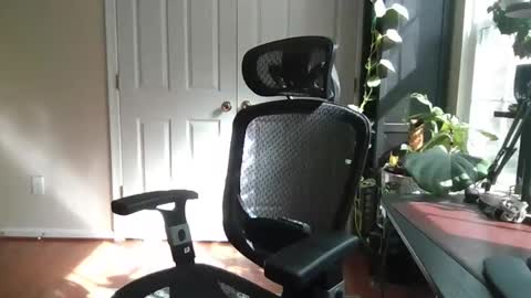 Snapshot of sluttyputtyxxx chatting on April 14, 1:50 pm sluttyputtyxxx online show from April 14, 1:50 pm
