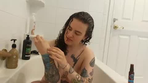 SluttySuzie17 online show from June 21, 3:25 pm