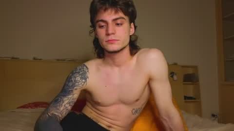 Gus online show from June 24, 7:57 pm