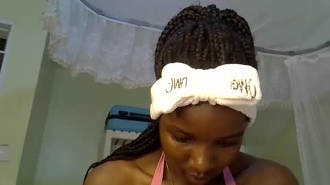 Snapshot of sly_sherry chatting on March 26, 1:28 pm sly online show from March 26, 1:28 pm