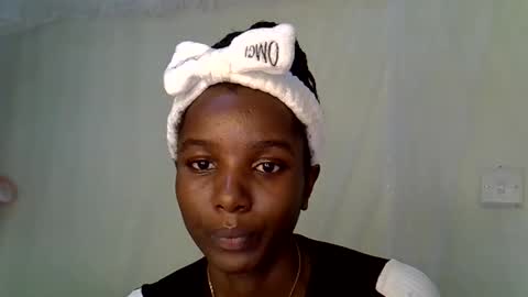 Snapshot of sly_sherry chatting on March 28, 3:28 am sly online show from March 28, 3:28 am