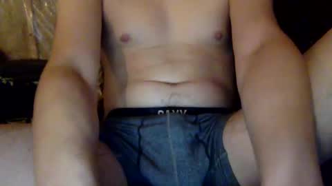 Snapshot of slydog1125 chatting on January 17, 8:11 pm slydog1125 online show from January 17, 8:11 pm