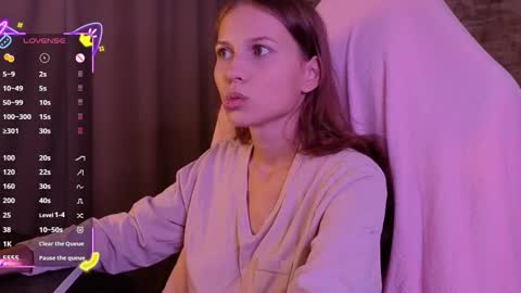 Emma online show from October 3, 5:43 pm