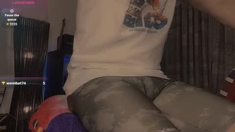 Snapshot of smalldickboy4life chatting on February 14, 2:30 am Smalldickboy4life online show from February 14, 2:30 am