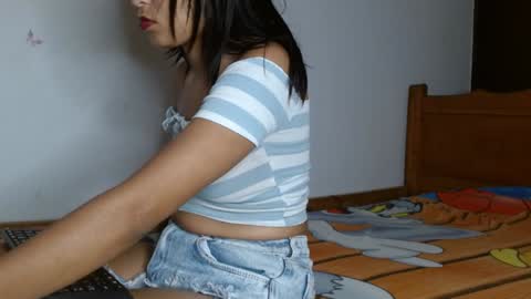 smallflorecita online show from December 21, 5:29 pm