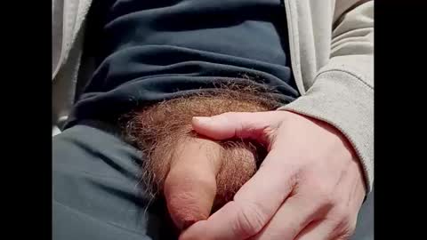 Snapshot of smallhairyuncut chatting on December 8, 2:39 am Small Hairy Uncut online show from December 8, 2:39 am