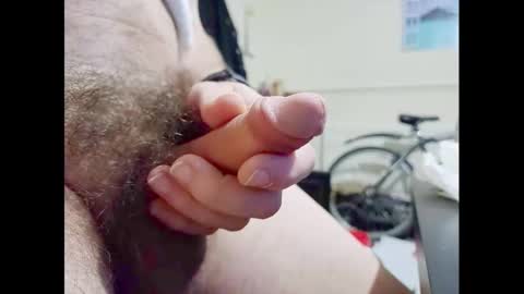 Snapshot of smallhairyuncut chatting on October 17, 1:09 am Small Hairy Uncut online show from October 17, 1:09 am